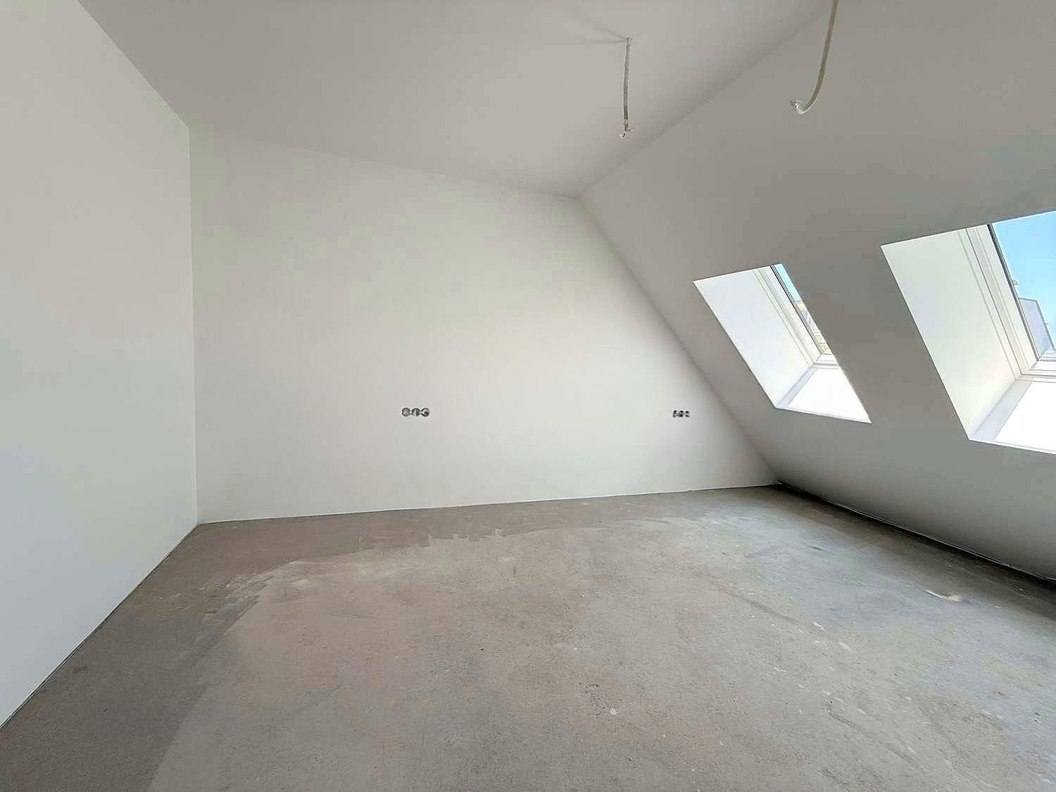 Apartments For Sale 3-Room, Sofia, Center
