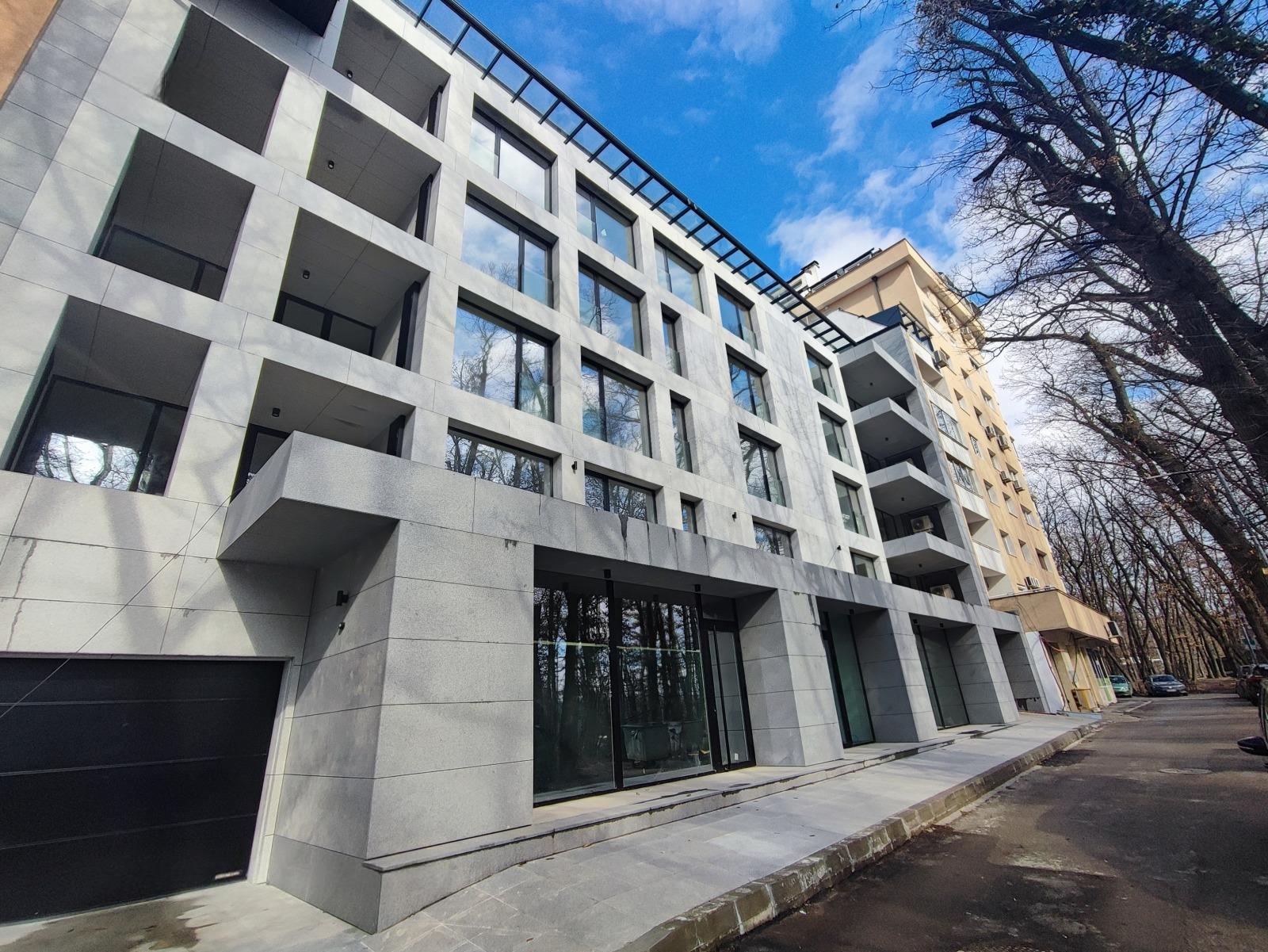 Apartments For Sale 3-Room, Sofia, Lozenets