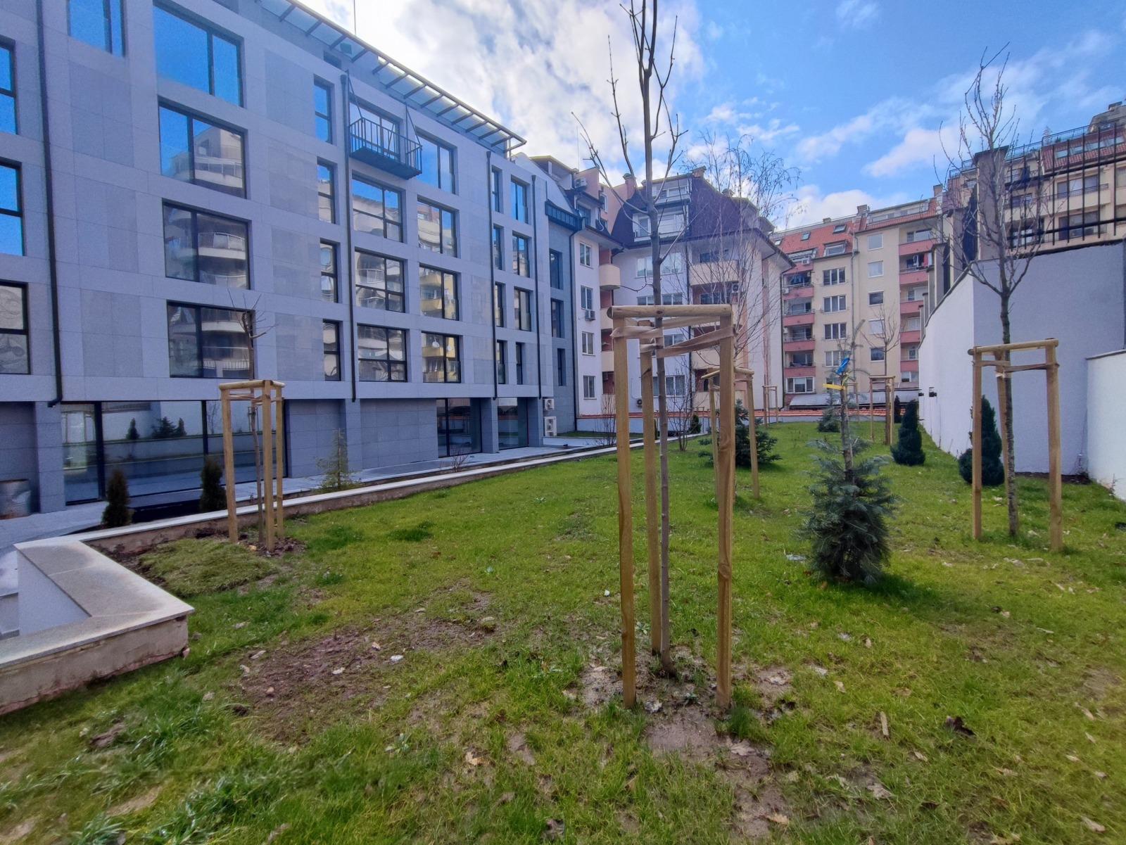 Apartments For Sale 3-Room, Sofia, Lozenets