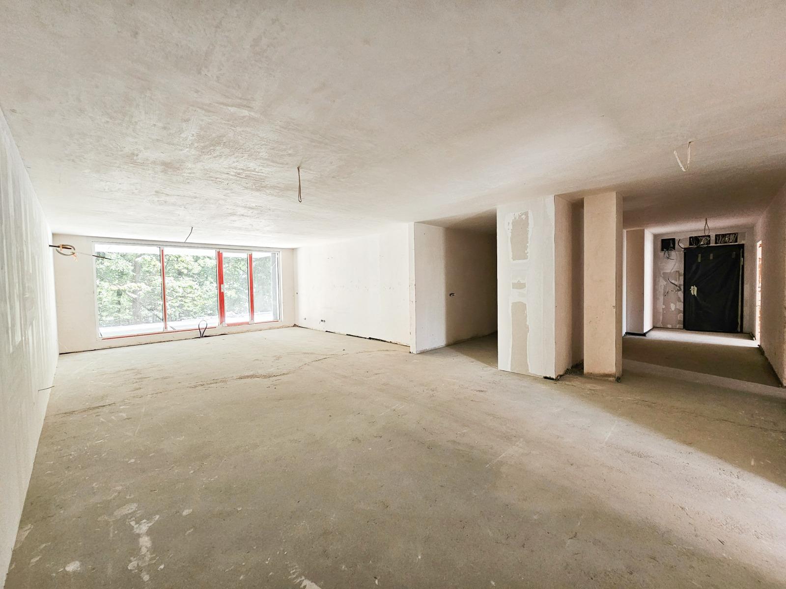 Apartments For Sale 3-Room, Sofia, Lozenets
