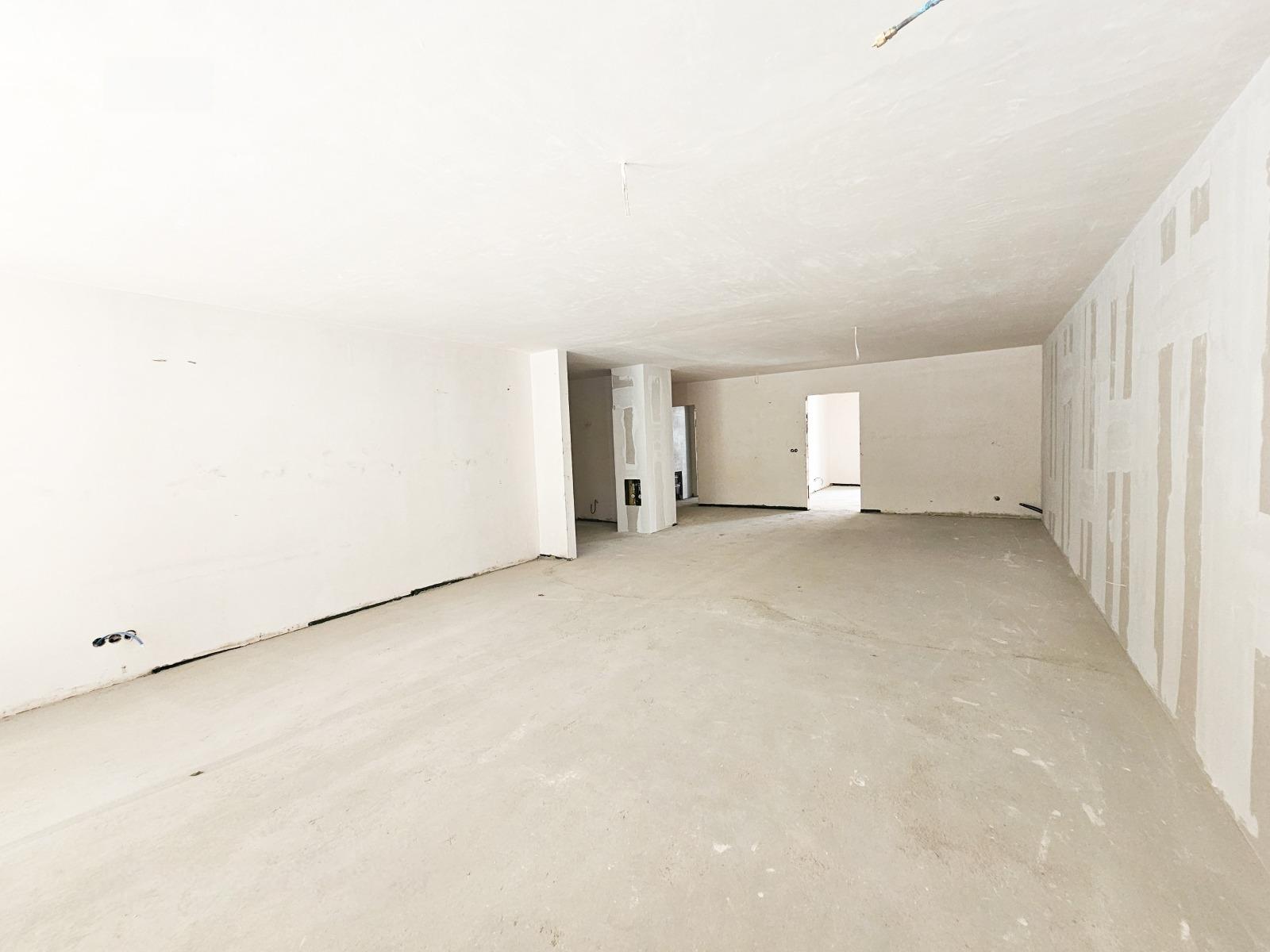 Apartments For Sale 3-Room, Sofia, Lozenets