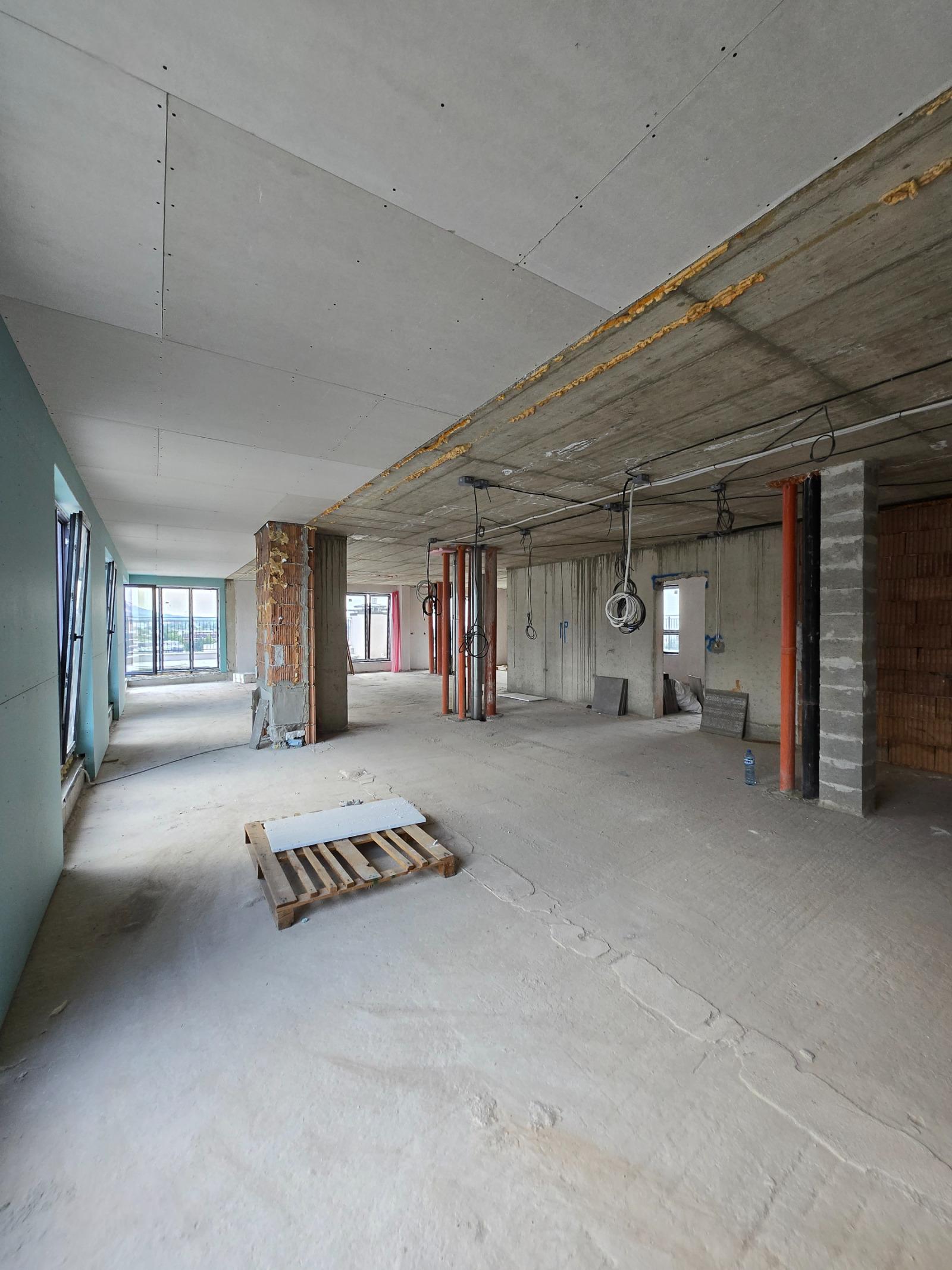 Apartments For Sale 4-Room, Sofia, Vitosha