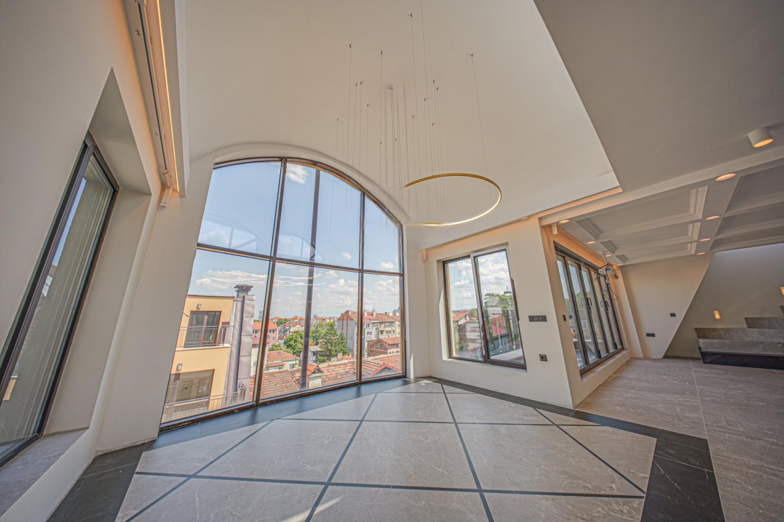 Apartments For Sale 4-Room, Sofia, Center