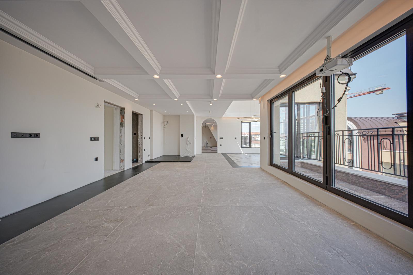 Apartments For Sale 4-Room, Sofia, Center