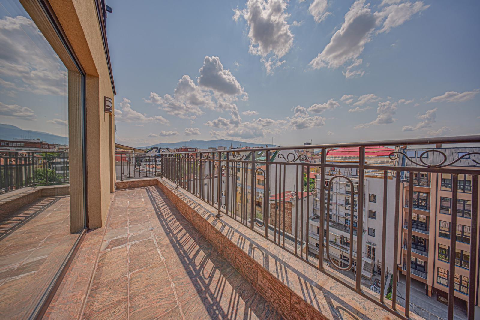 Apartments For Sale 4-Room, Sofia, Center