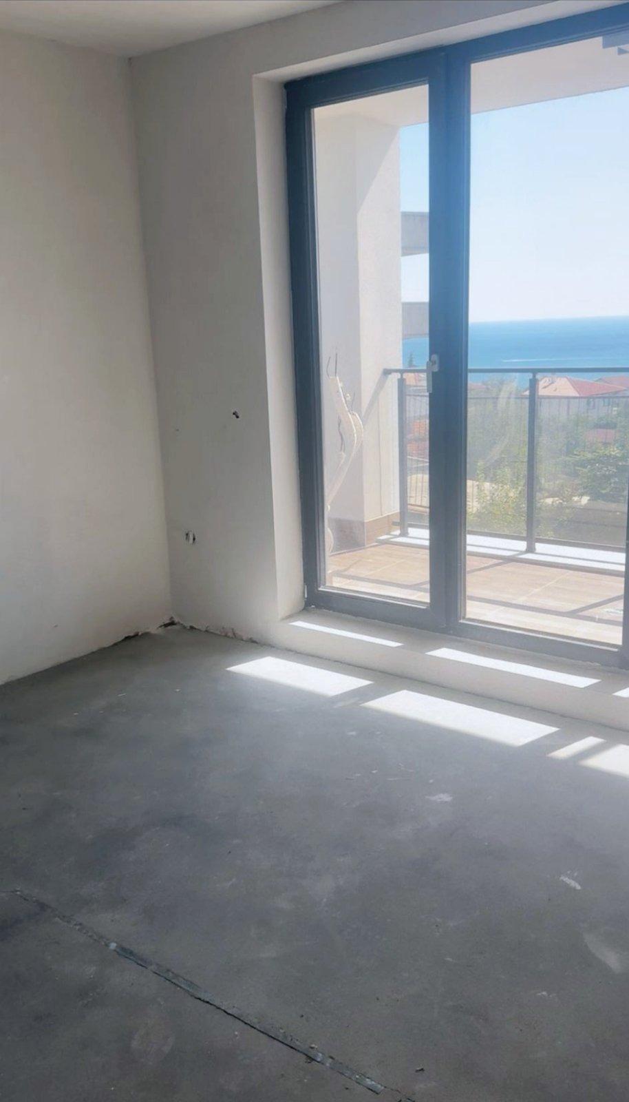 Apartments For Sale 4-Room, Varna, Briz
