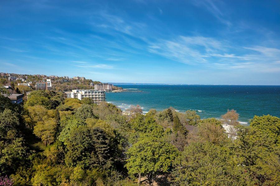 Apartments For Sale 3-Room, Varna, SS. Konstantin and Elena Resort