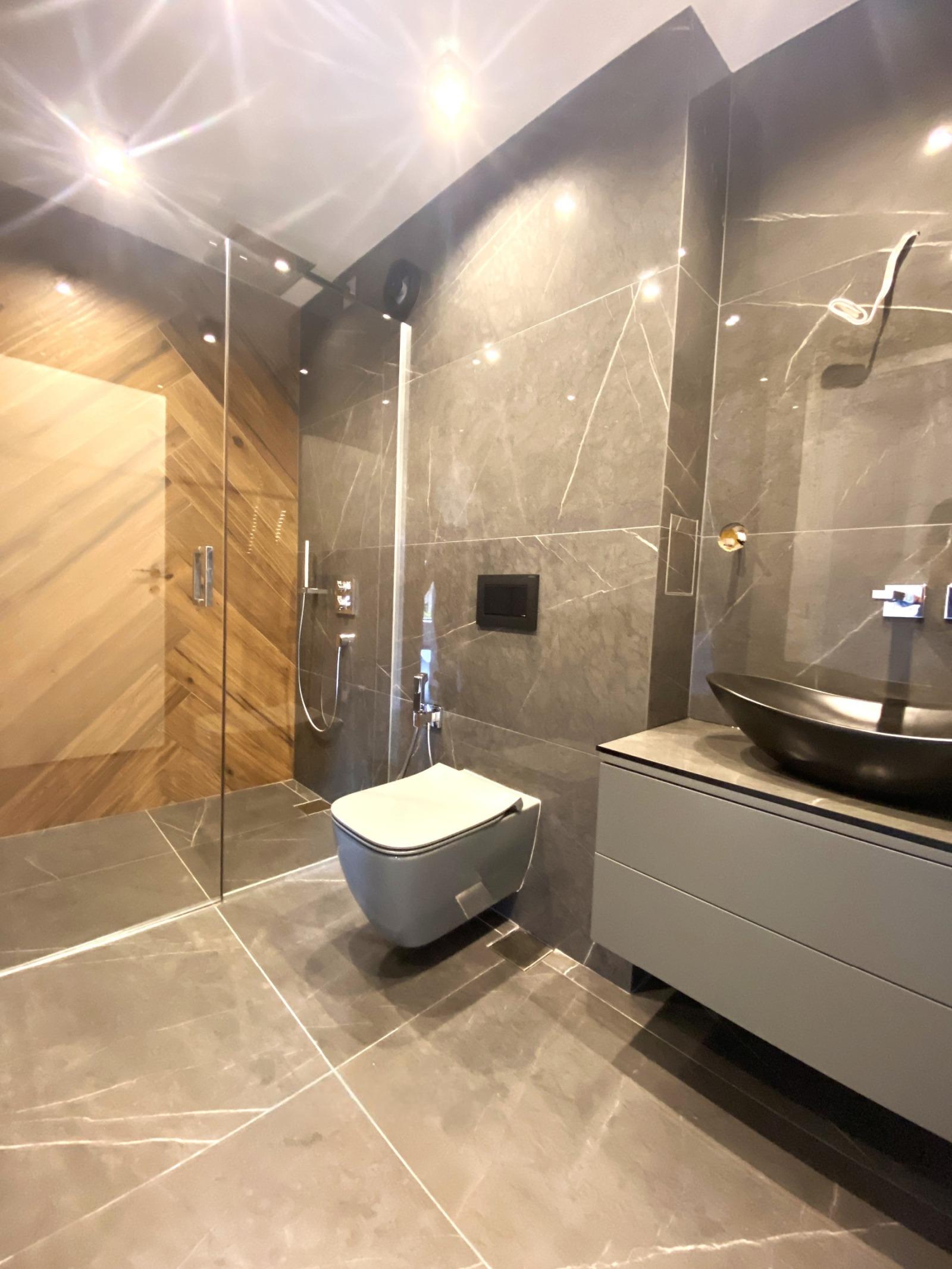 Apartments For Sale 3-Room, Sofia, Lozenets