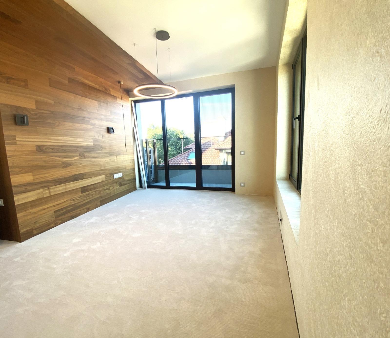 Apartments For Sale 3-Room, Sofia, Lozenets