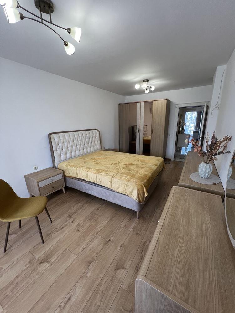 Apartments For Sale 3-Room, Varna, Operata