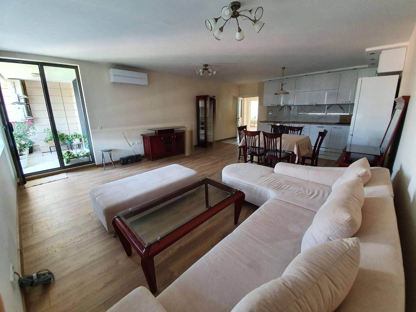 Apartments For Sale 3-Room, Varna, Operata