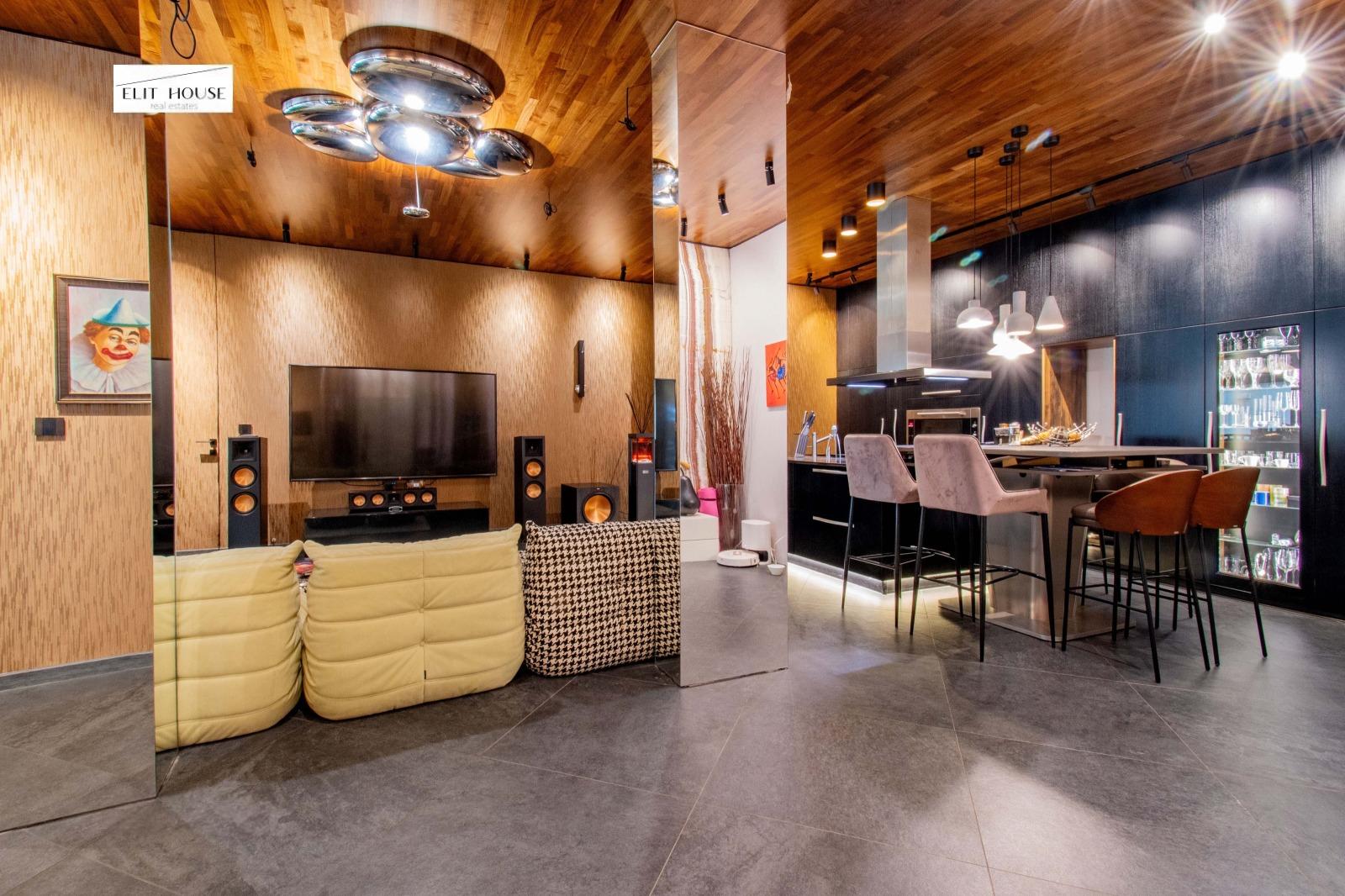 Apartments For Sale 4-Room, Sofia, Gardova Glava Area