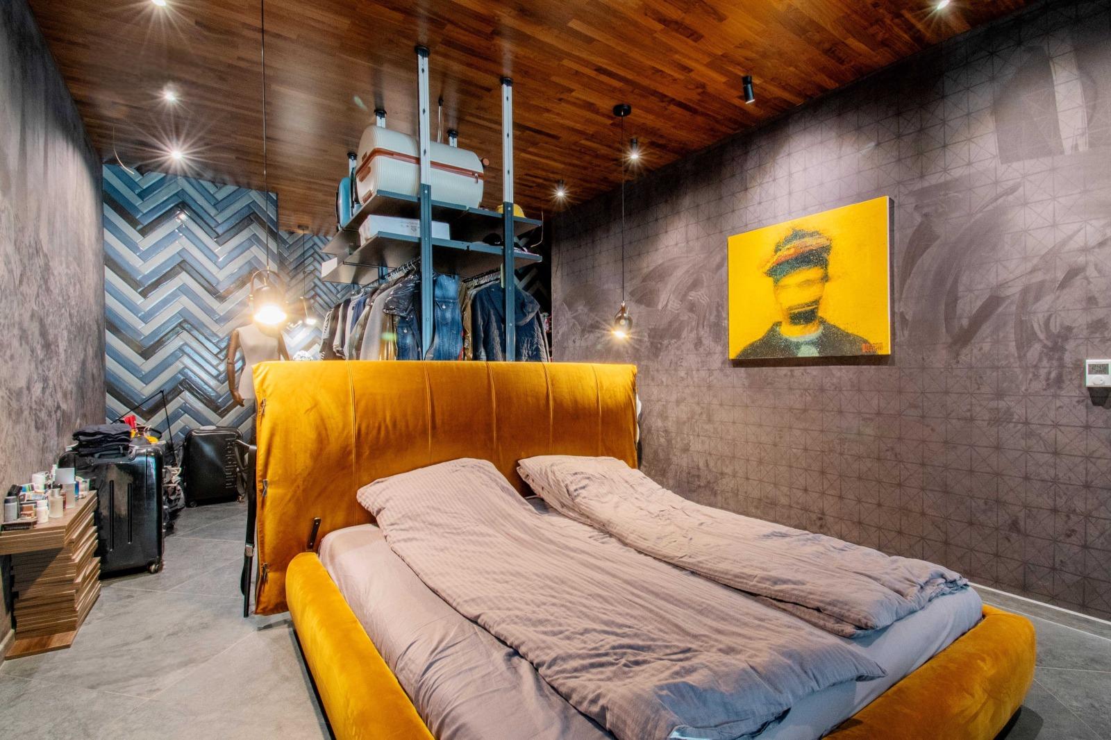 Apartments For Sale 4-Room, Sofia, Gardova Glava Area