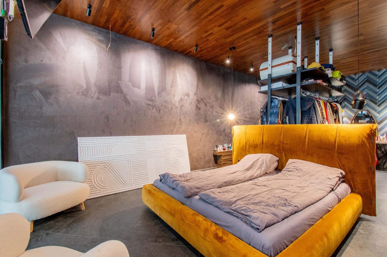 Apartments For Sale 4-Room, Sofia, Gardova Glava Area