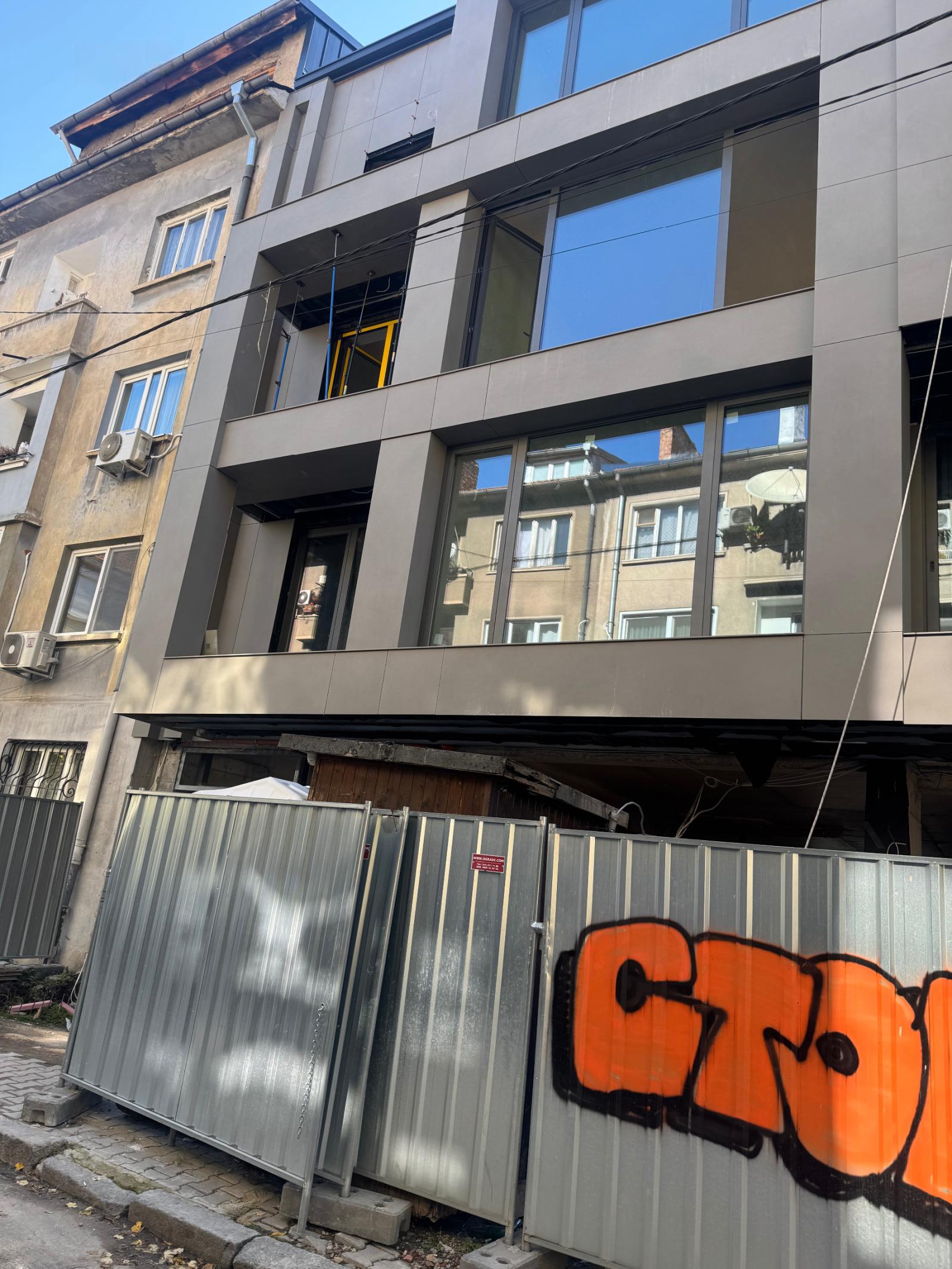 Apartments For Sale 3-Room, Sofia, Yavorov