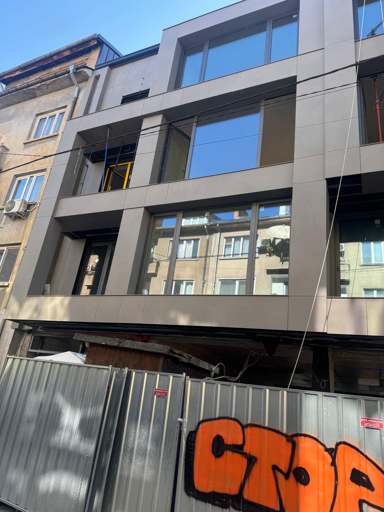 Apartments For Sale 3-Room, Sofia, Yavorov