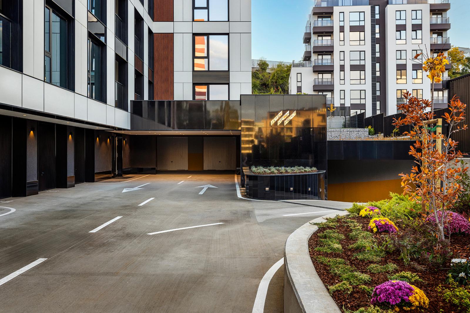 Apartments For Sale 4-Room, Sofia, Druzhba 2