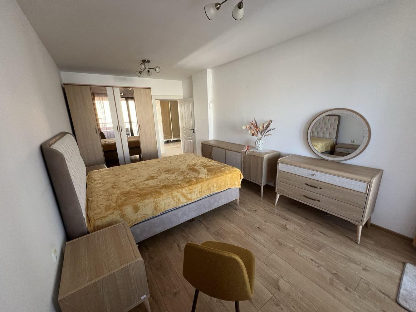 Apartments For Sale 3-Room, Varna, Center