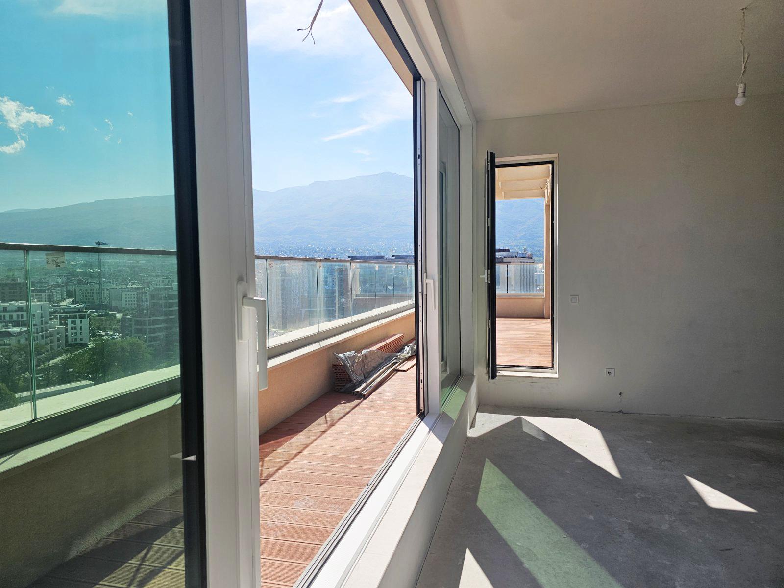 Apartments For Sale 4-Room, Sofia, Hladilnika