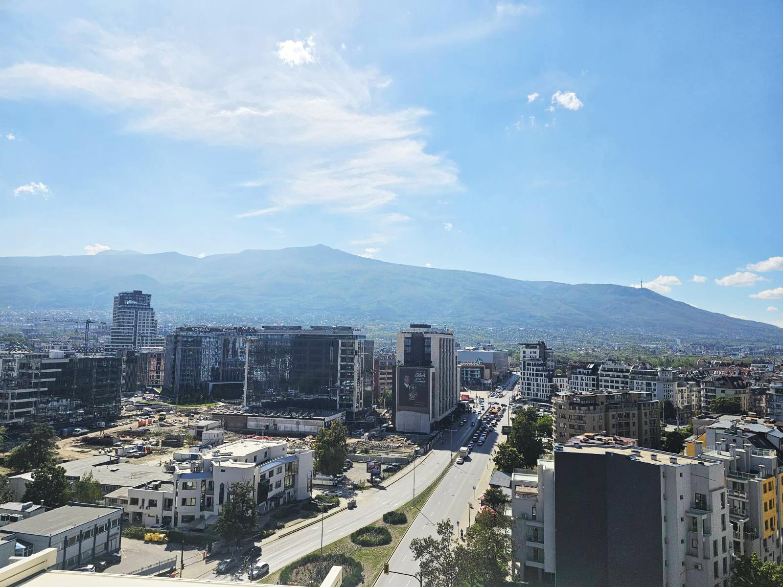 Apartments For Sale 4-Room, Sofia, Hladilnika