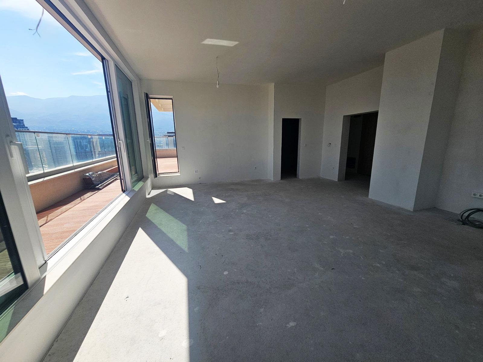 Apartments For Sale 4-Room, Sofia, Hladilnika