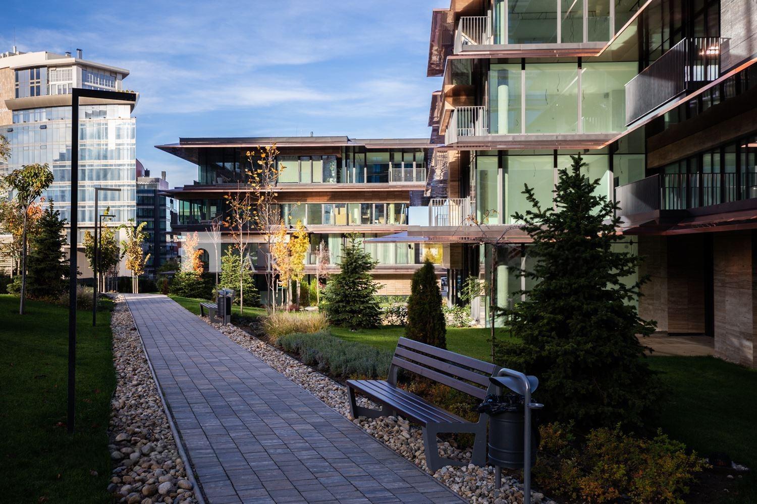 Apartments For Sale 3-Room, Sofia, Manastirski Livadi