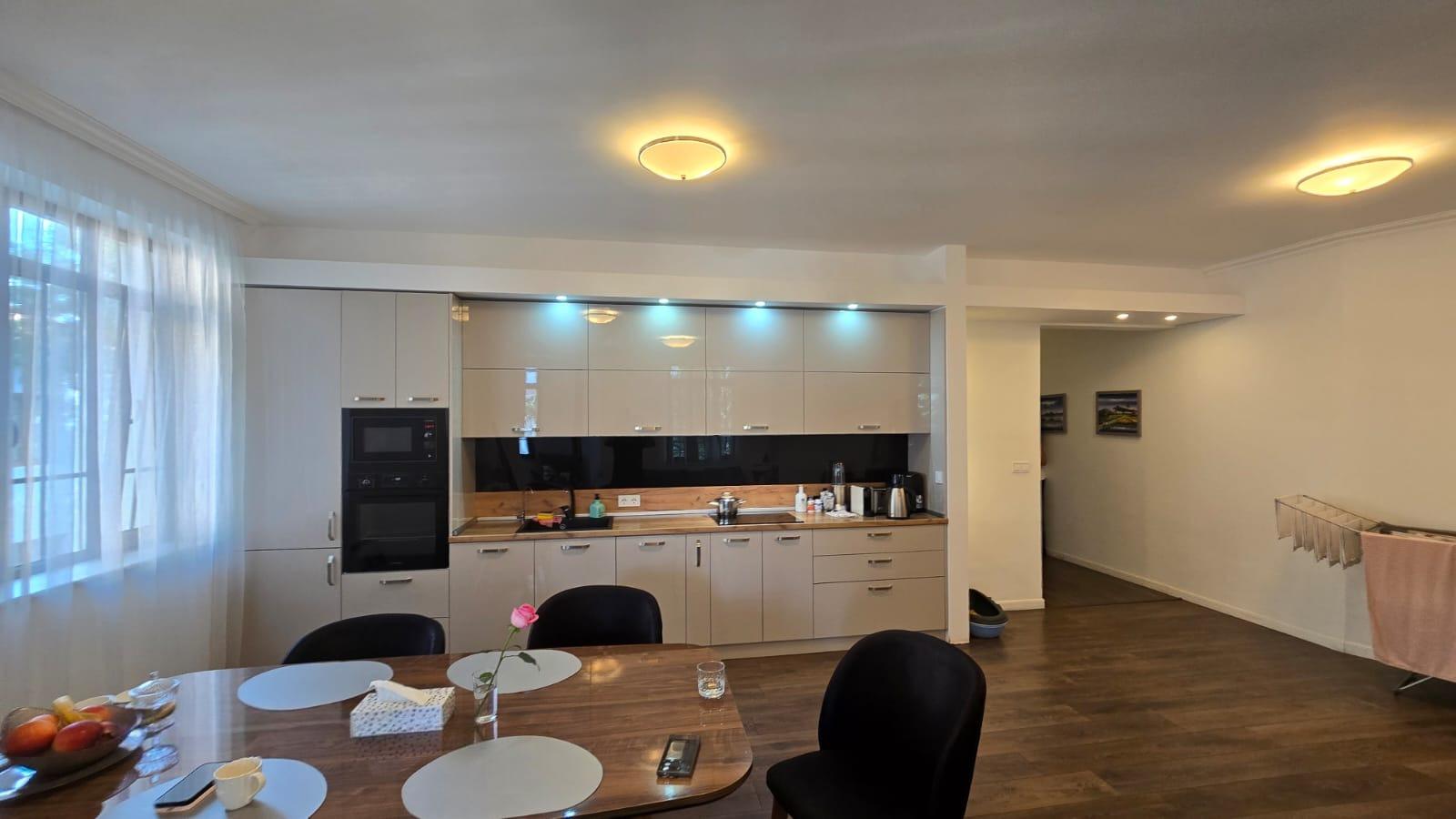 Apartments For Sale 3-Room, Varna, Gratska Mahala