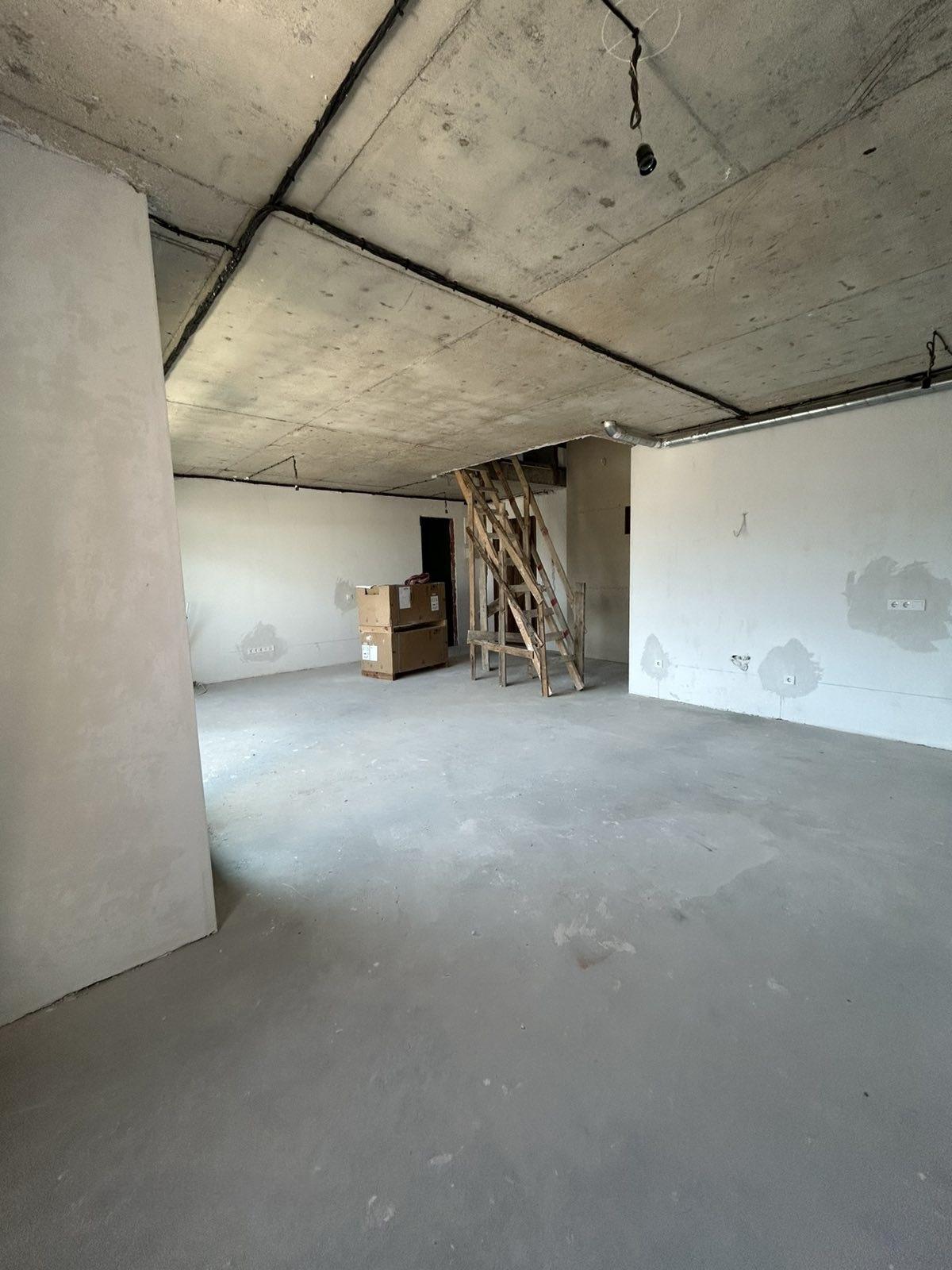 Apartments For Sale 4-Room, Sofia, Hladilnika