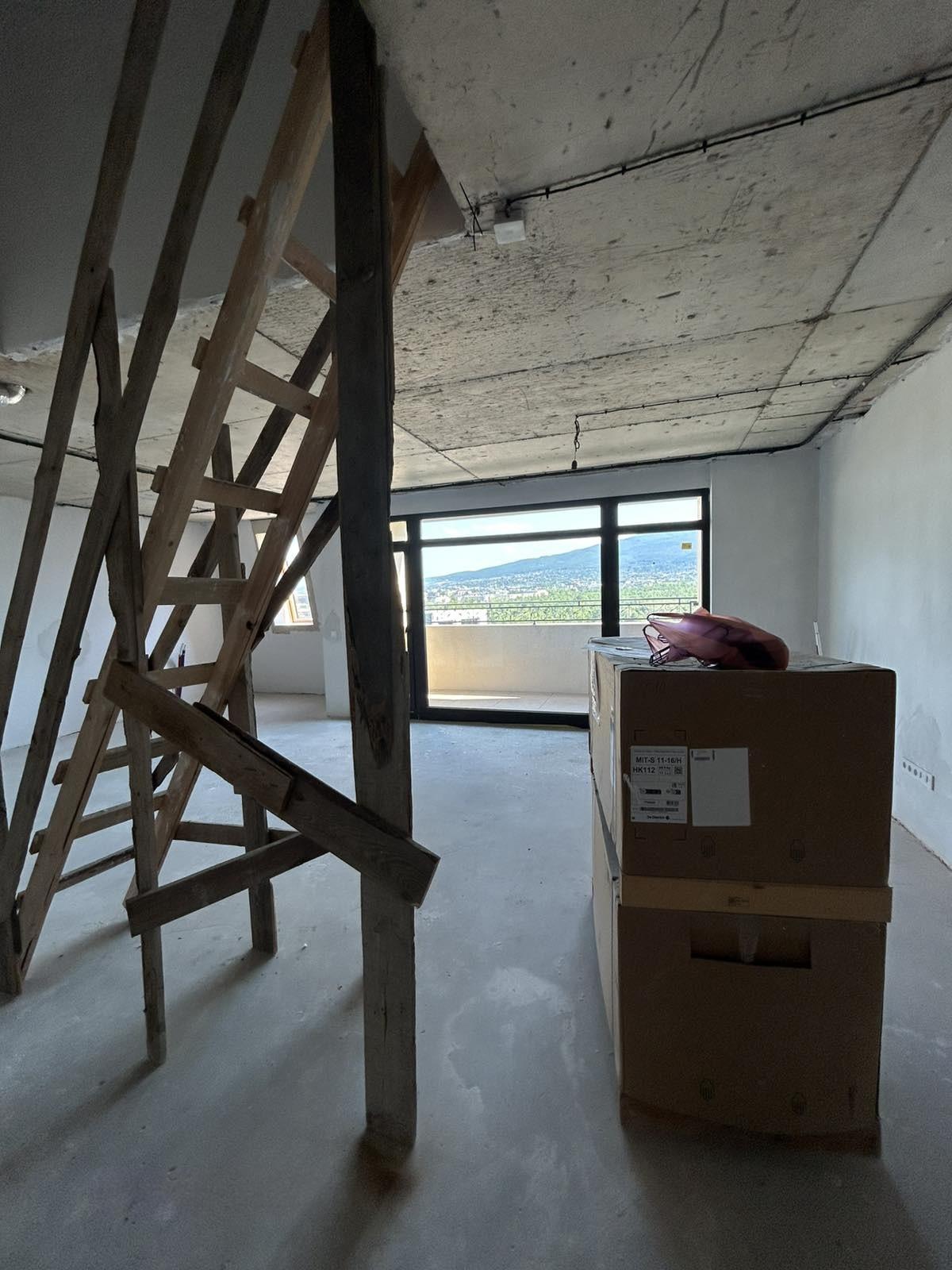 Apartments For Sale 4-Room, Sofia, Hladilnika
