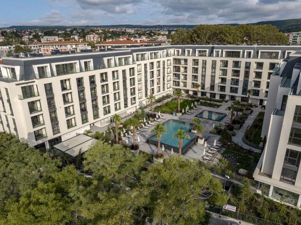 Apartments For Sale 4-Room, Varna, SS. Konstantin and Elena Resort