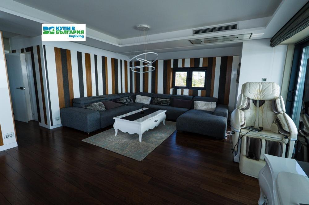 Apartments For Sale 4-Room, Varna, Briz