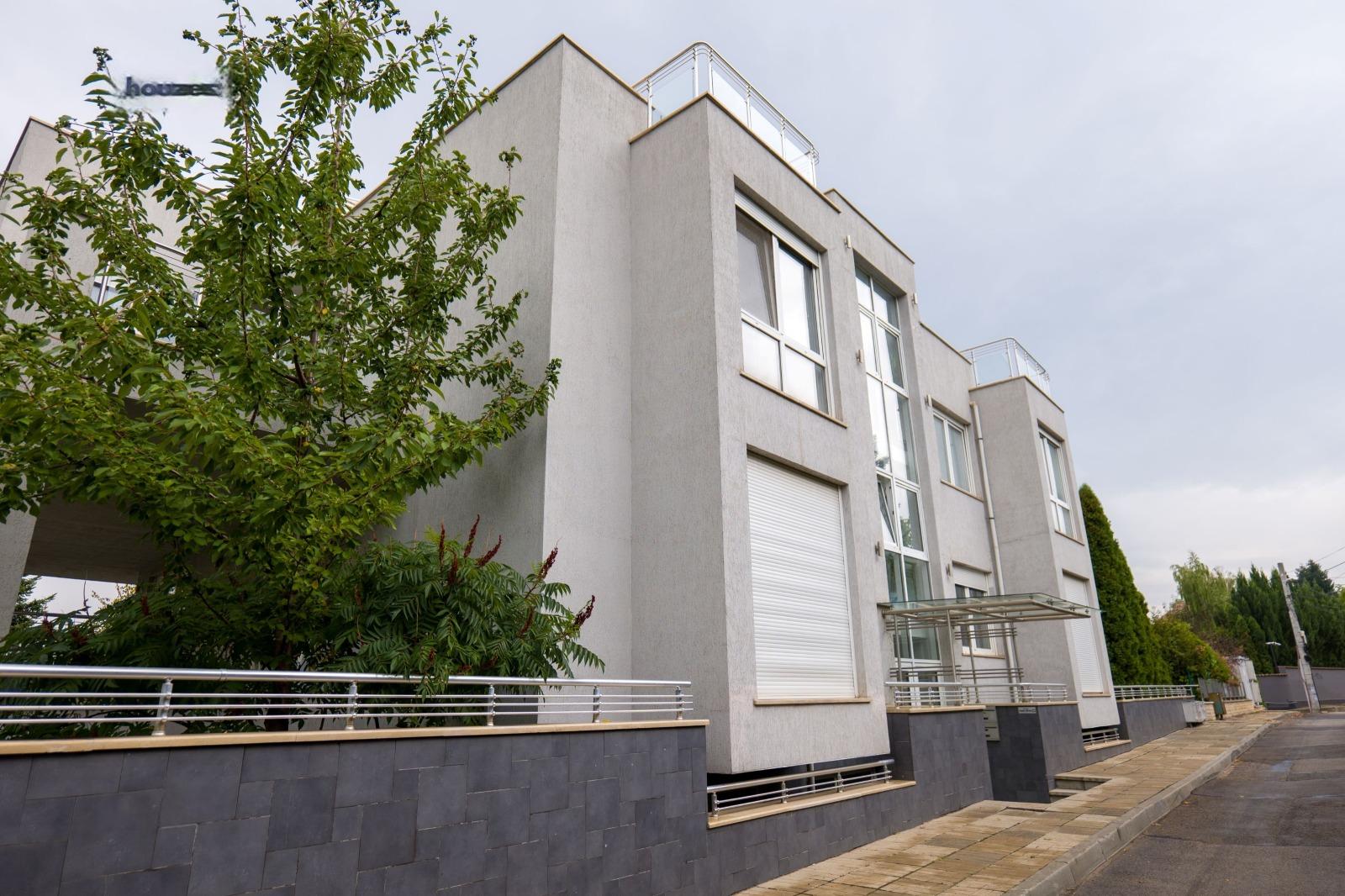 Apartments For Sale 4-Room, Sofia, Kinotsentar Villa Zone Part 3