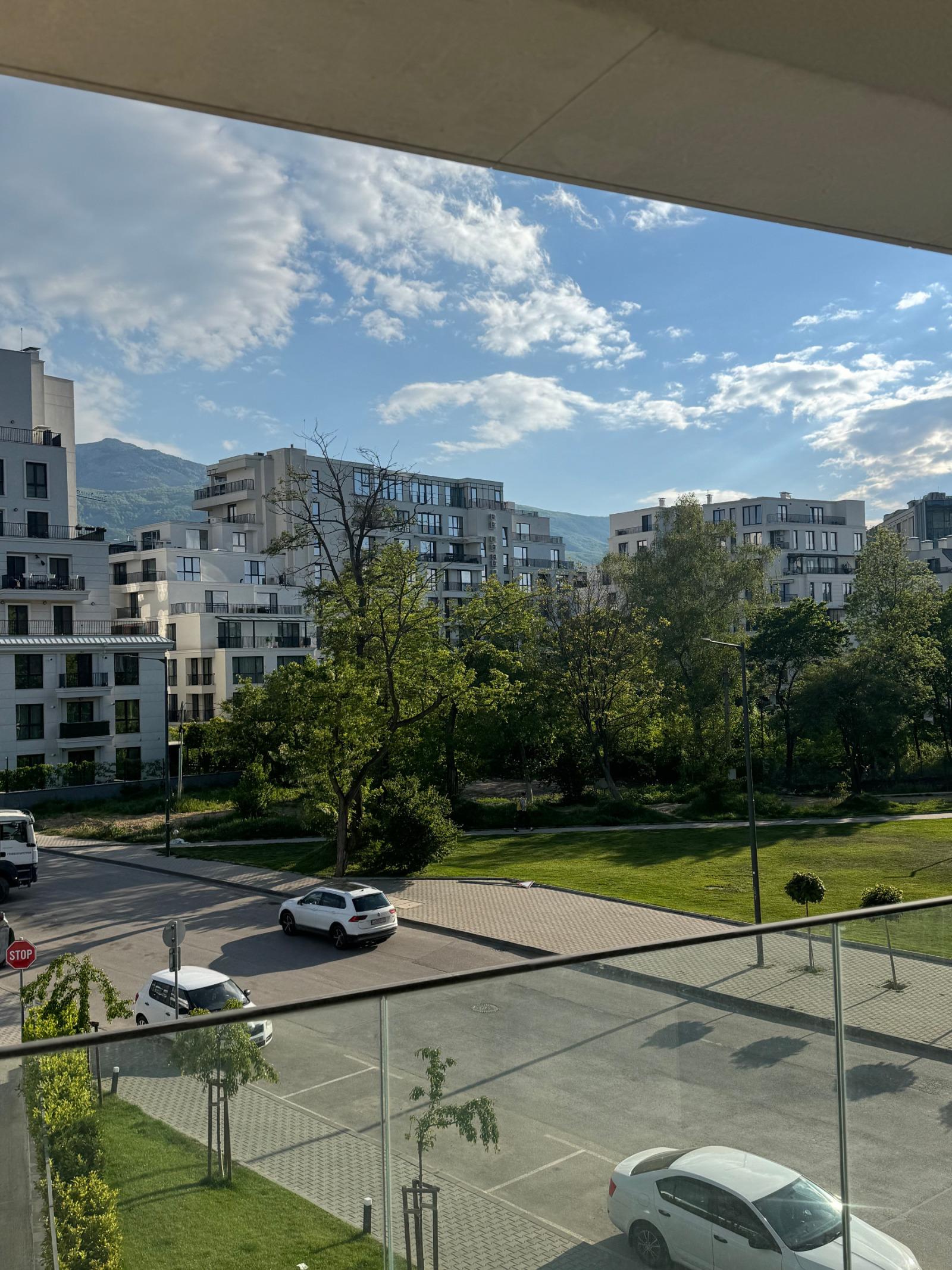 For Sale 3-Room Apartment, Sofia, Bely Kvartal (White Quarter), Hladilnika