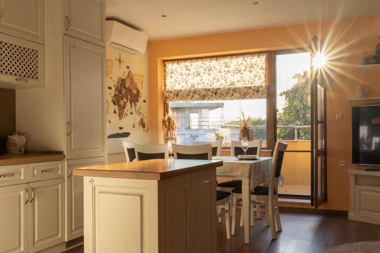 Apartments For Sale 4-Room, Varna, Operata