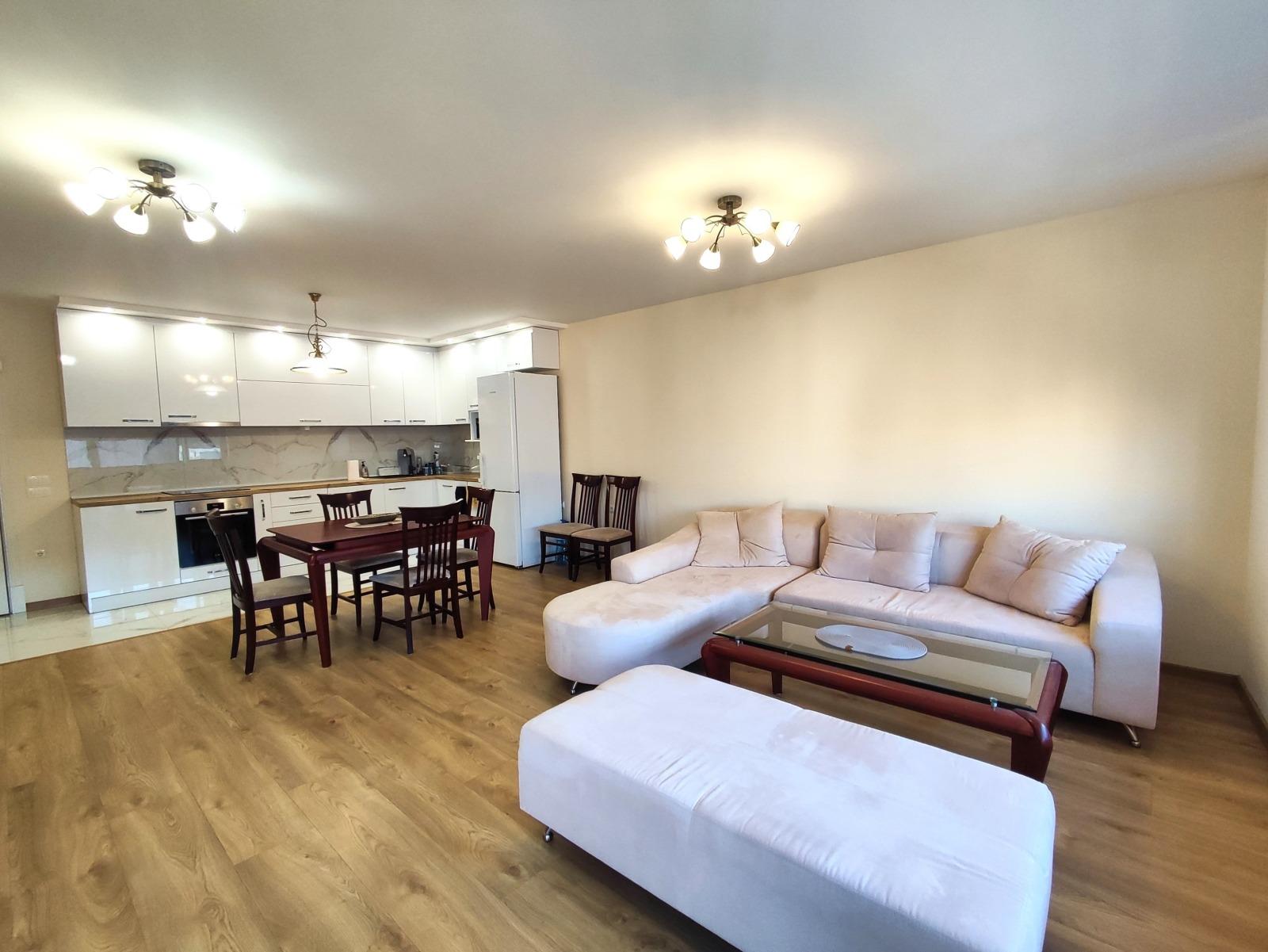 Apartments For Sale 3-Room, Varna, Center
