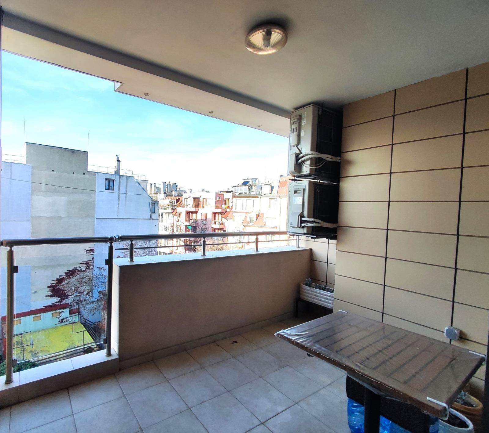 Apartments For Sale 3-Room, Varna, Center