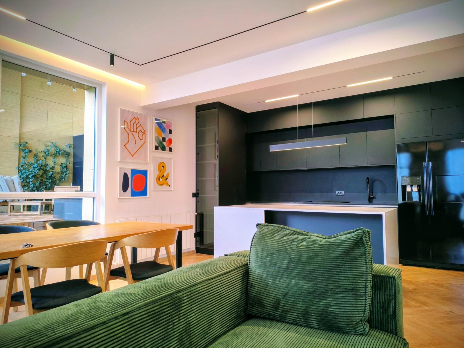 Apartments For Sale 3-Room, Sofia, Suhata Reka