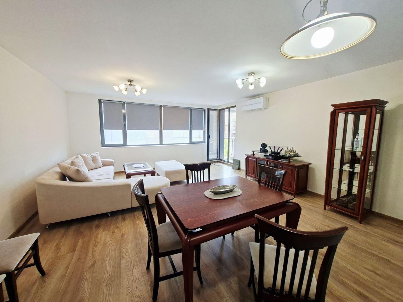 Apartments For Sale 3-Room, Varna, Center