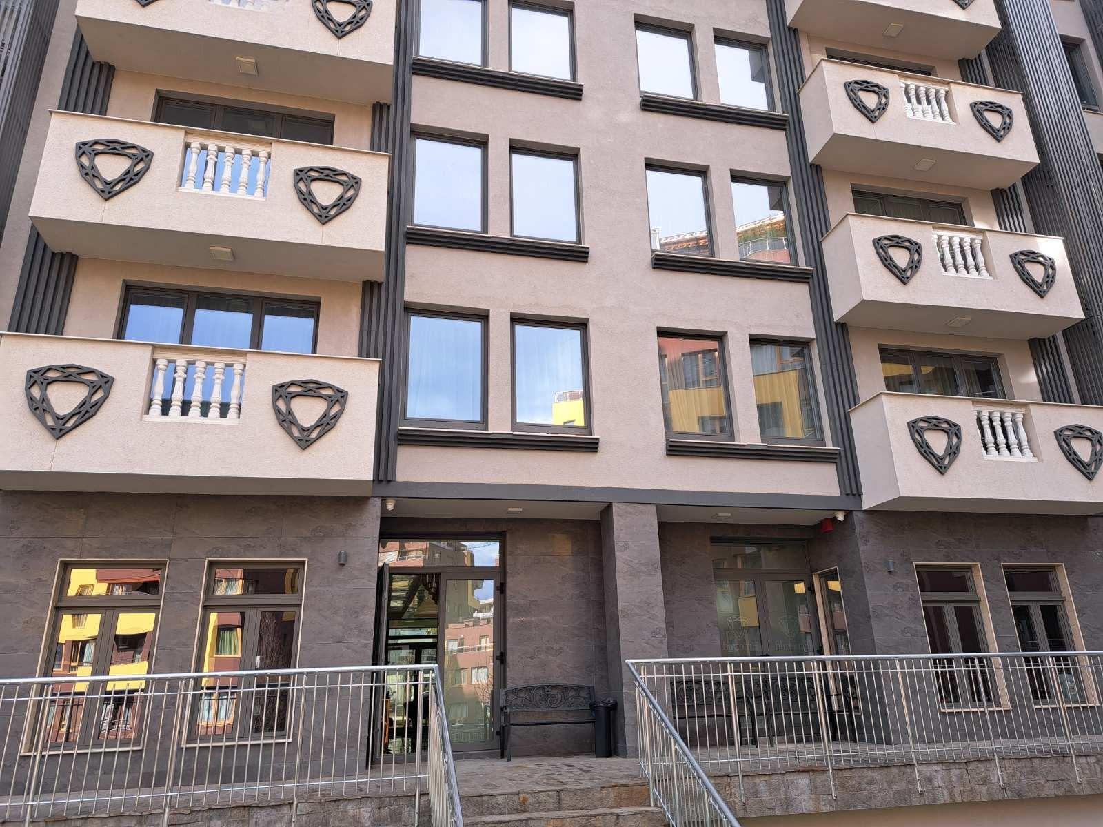 Apartments For Sale 3-Room, Sofia, Manastirski Livadi