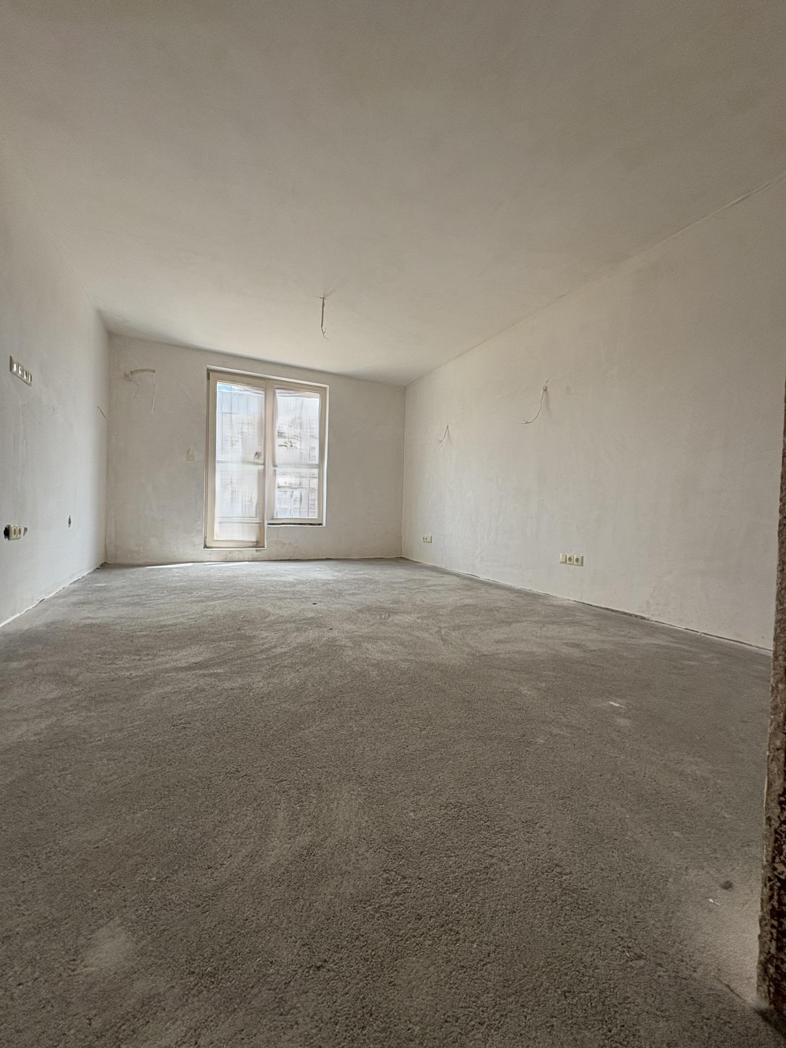 Apartments For Sale 4-Room, Plovdiv, Center