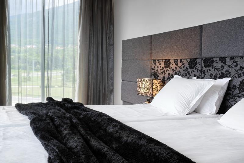 Apartments For Sale 3-Room, Sofia, Manastirski Livadi