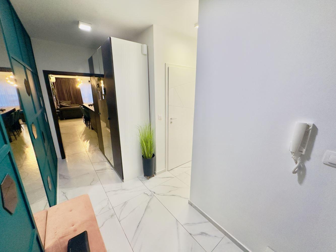Apartments For Sale 3-Room, Sofia, Manastirski Livadi