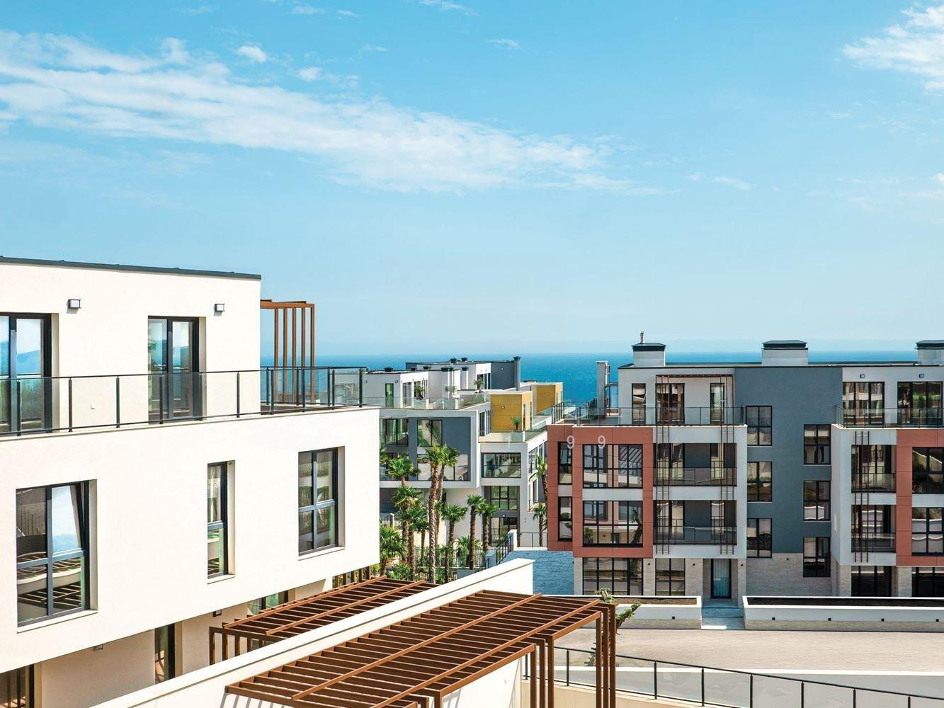 Apartments For Sale 4-Room, Varna, Briz