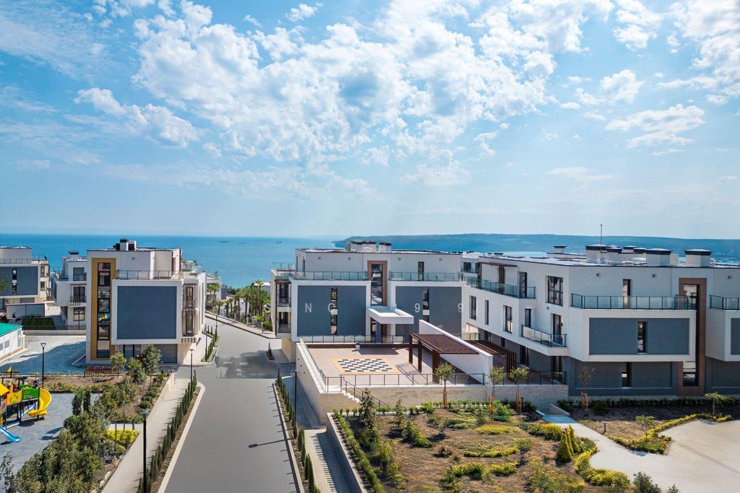 Apartments For Sale 3-Room, Varna, Briz