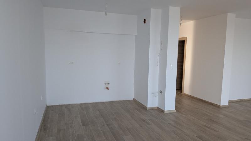 Apartments For Sale 4-Room, Varna, SS. Konstantin and Elena Resort