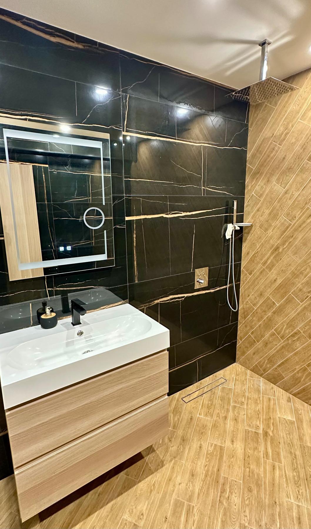 Apartments For Sale 4-Room, Sofia, Kinotsentar Villa Zone