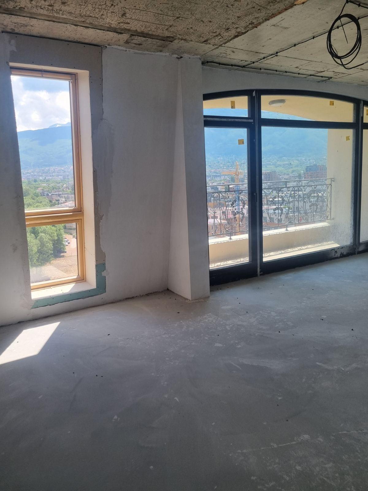 Apartments For Sale 4-Room, Sofia, Lozenets