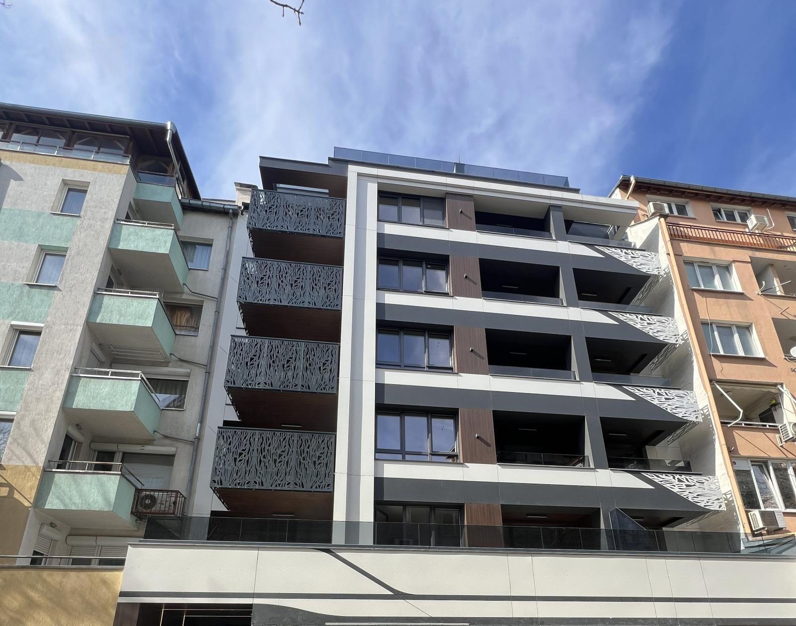 Apartments For Sale 3-Room, Sofia, Belite Brezi
