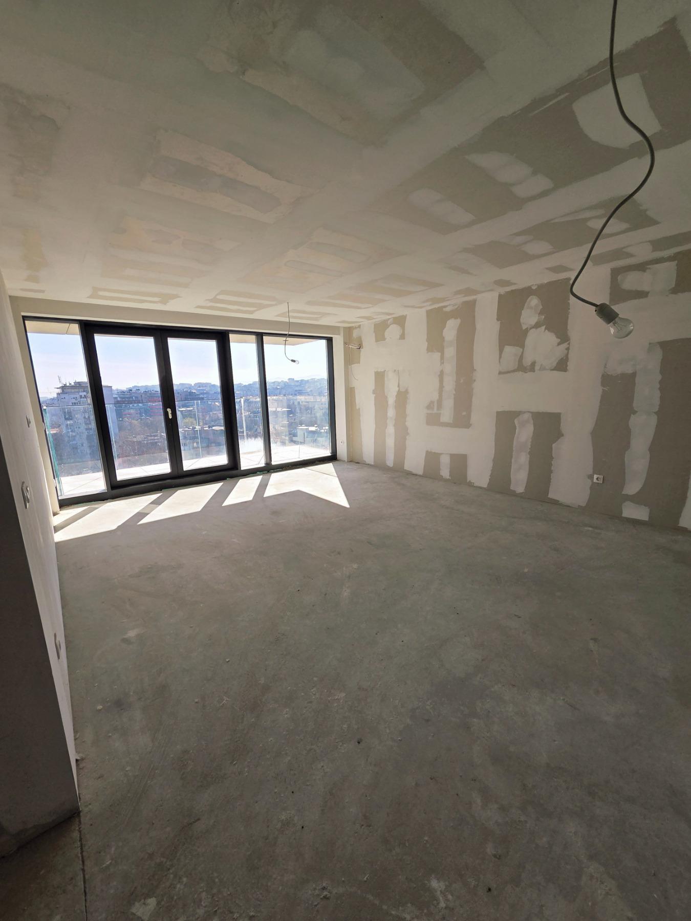 Apartments For Sale 4-Room, Sofia, Oborishte