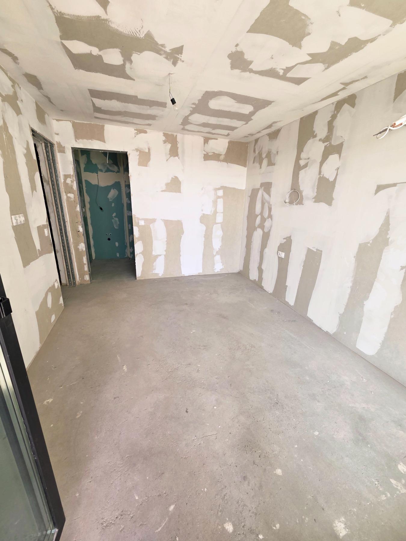 Apartments For Sale 4-Room, Sofia, Oborishte